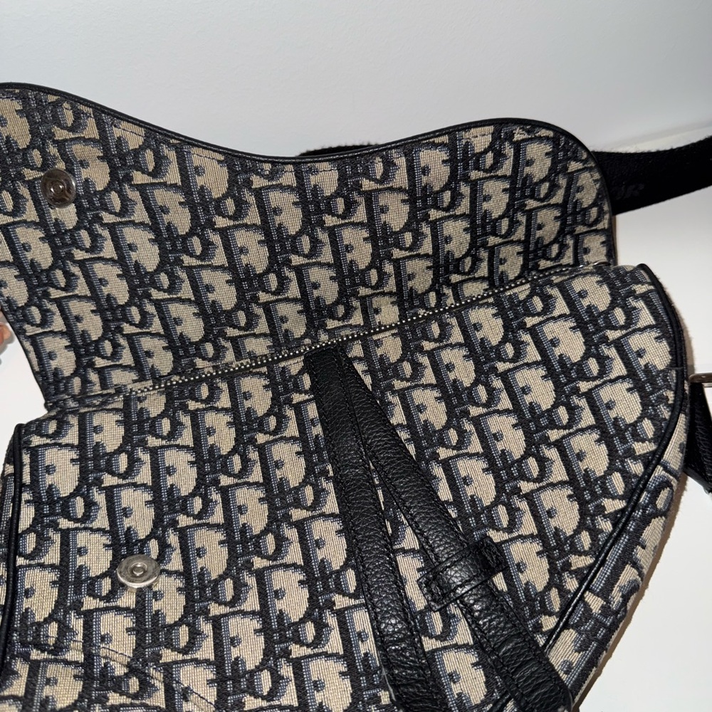 Dior Messenger Bag - Picture 6 of 8